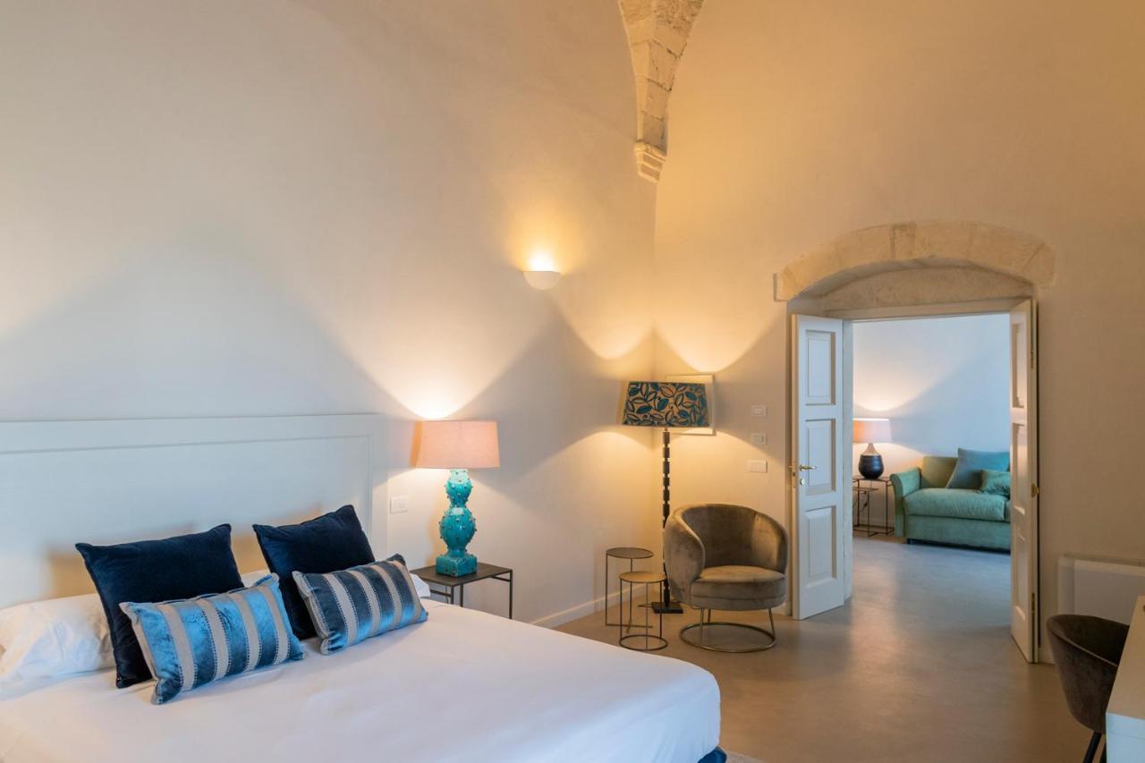Chiostro Dei Domenicani - Dimora Storica Lecce Bagian luar foto