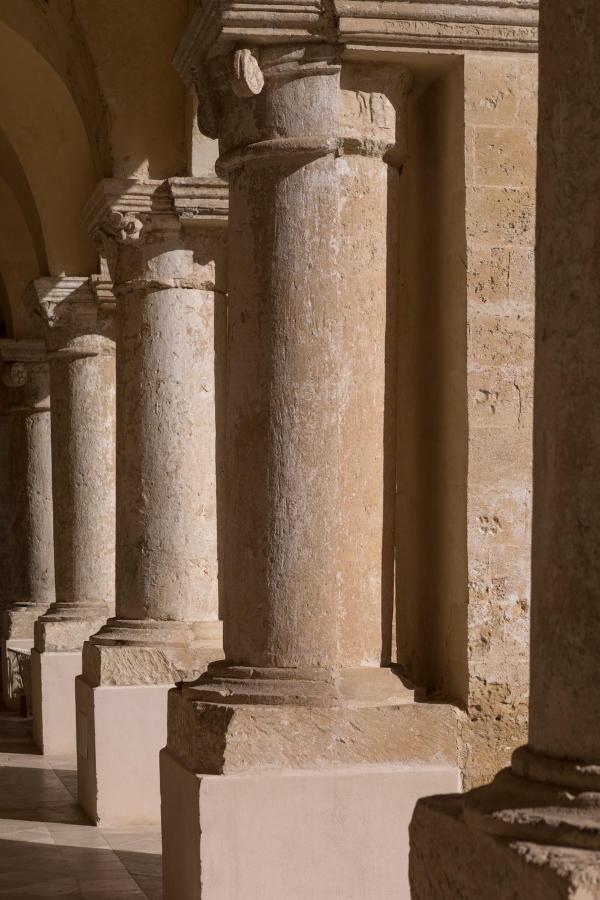 Chiostro Dei Domenicani - Dimora Storica Lecce Bagian luar foto