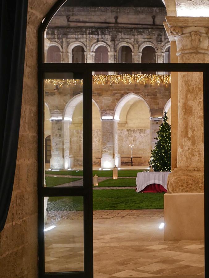 Chiostro Dei Domenicani - Dimora Storica Lecce Bagian luar foto