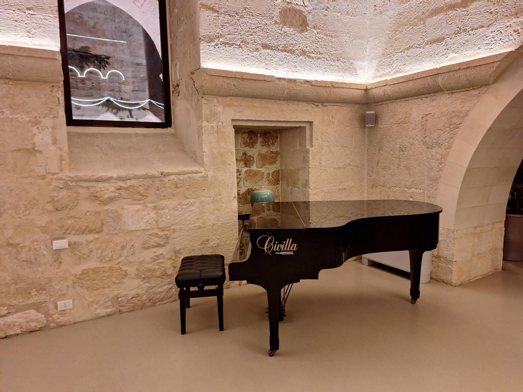 Chiostro Dei Domenicani - Dimora Storica Lecce Bagian luar foto